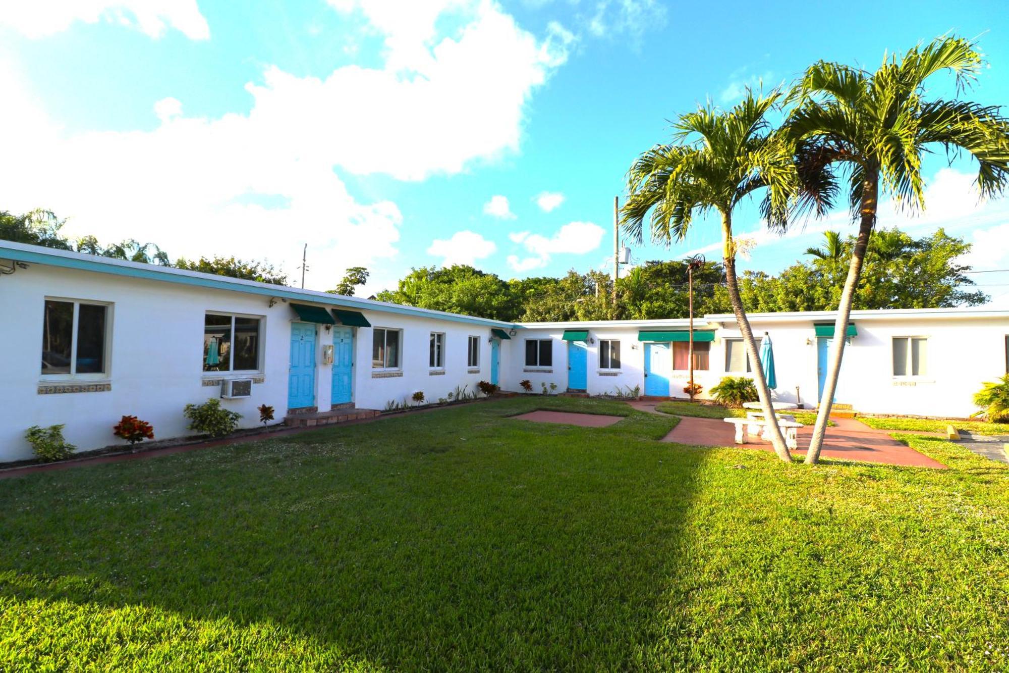 Hallandale Beach Motel With Free Parking And Full Kitchen ! No Extra Fees! Accepting Cash! ภายนอก รูปภาพ